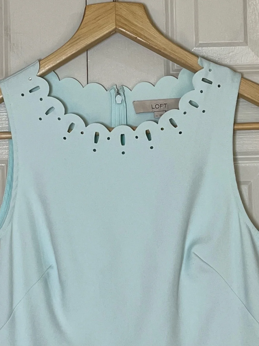 LOFT Scalloped Lazer Cut Knee Length Light Blue Dress Size 4